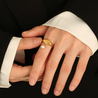 Dangling pearl ring Jewellery Morandi Homeware