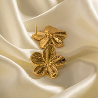Hibiscus studs Jewellery Morandi Homeware
