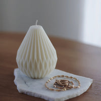 Pear candle - white Morandi Homeware