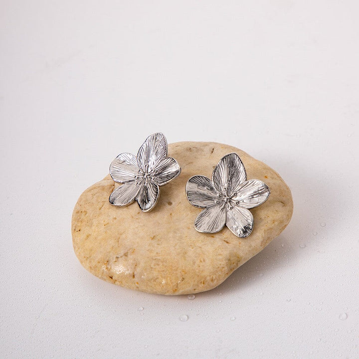 Hibiscus studs Jewellery Morandi Homeware 