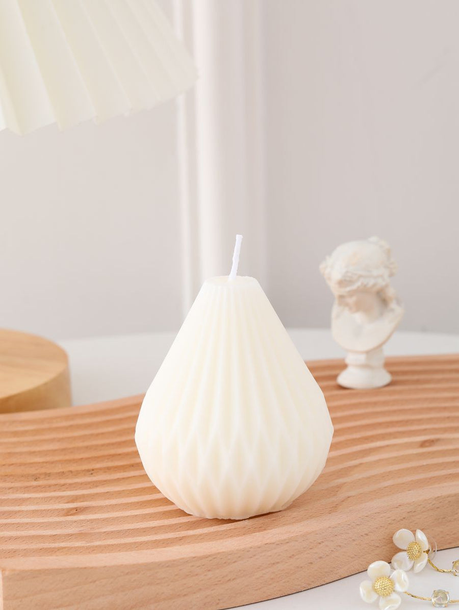 Pear candle - white Morandi Homeware 